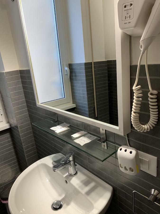 Tiburtina Suites, Roma Buitenkant foto