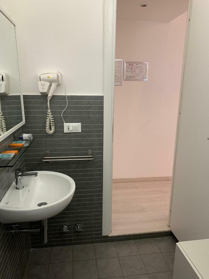 Tiburtina Suites, Roma Buitenkant foto